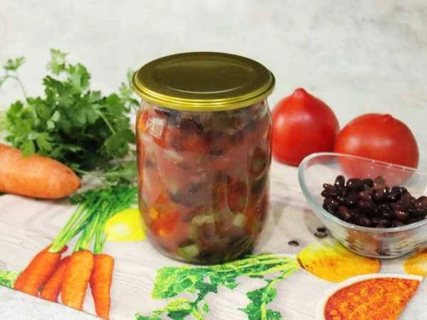 РАССОЛЬНИК С ФАСОЛЬЮ НА ЗИМУ 🥒

ИНГРЕДИЕНТЫ:
Фасоль сухая — 130 г
Солёные огурцы — 2 шт.
Лук — 70 г
