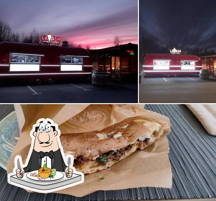 Официант