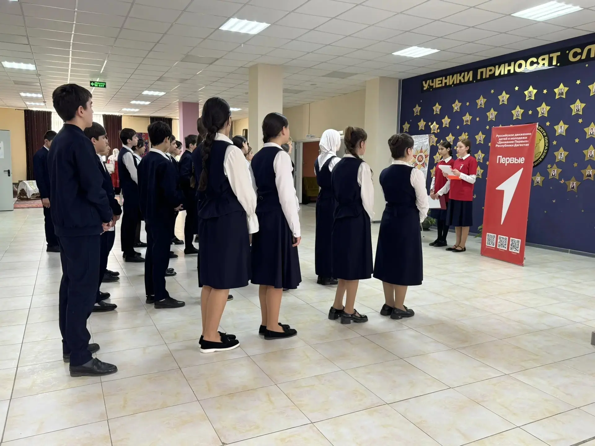 Память о Великой Победе живёт в наших сердцах, объединяя поколения через историю, подвиг и уважение 