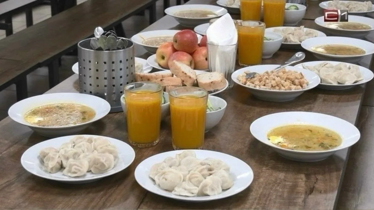 🍽 В школах Сургута появилось меню на выбор