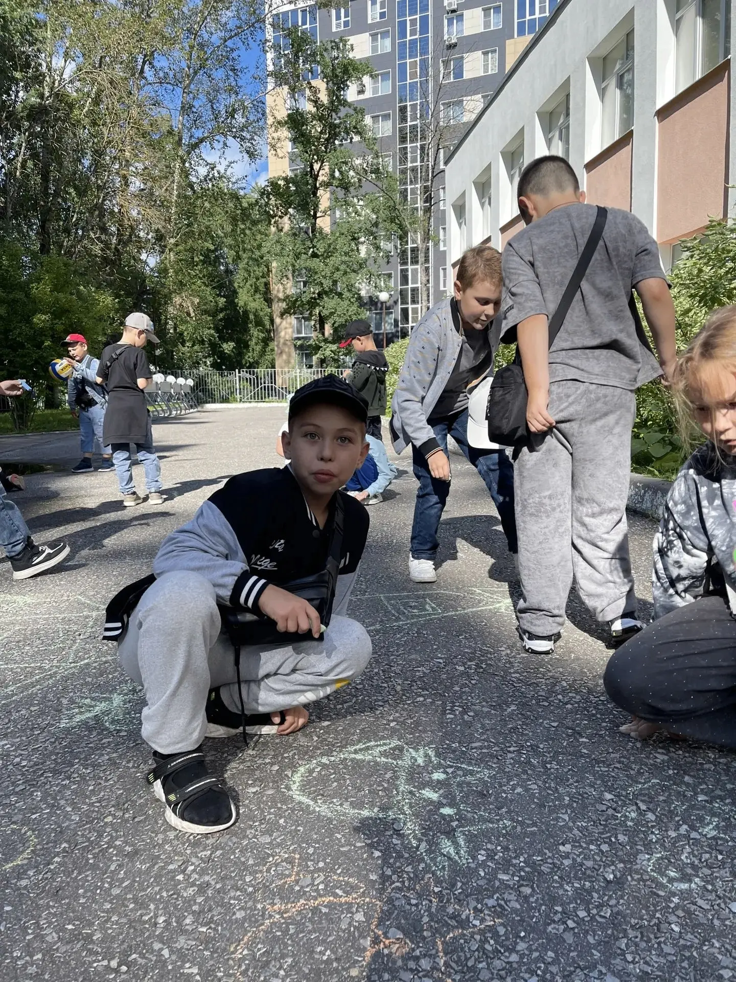 🎉 Восьмой день в лагере — снова полный эмоций и новых впечатлений! 
Утро началось очень активно: в 