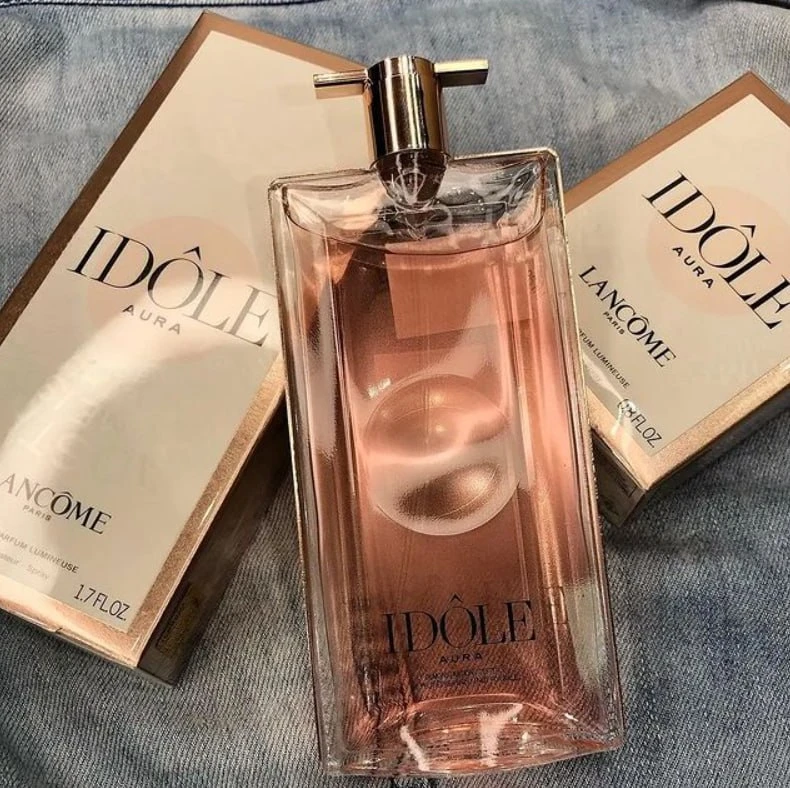 Ароматный герой дня - Lancome Idole Aura. Свежую корюшку запихнули в сливочную помадку с кокосовым к