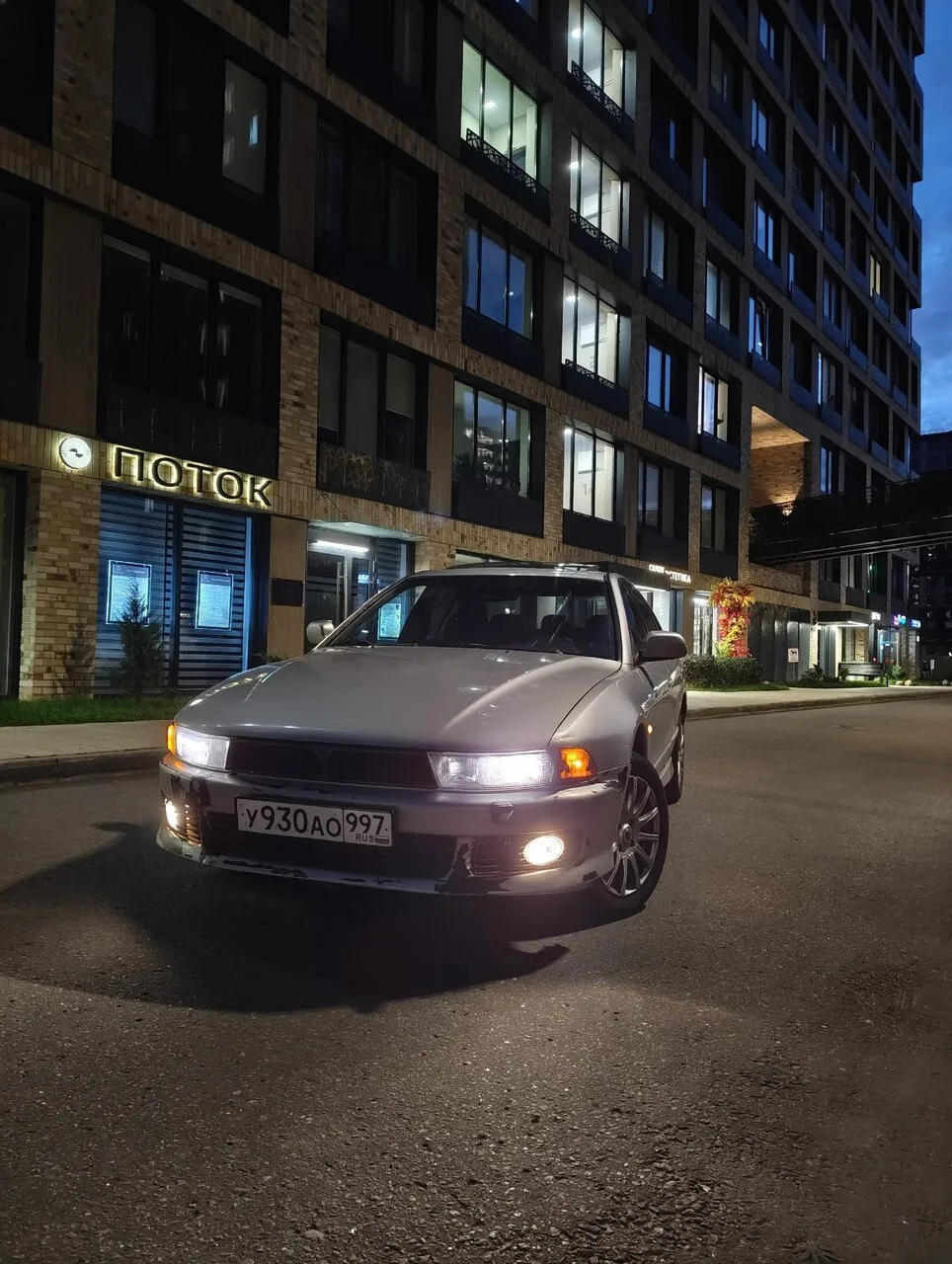 Mitsubishi Galant ELEGANCE японская версия