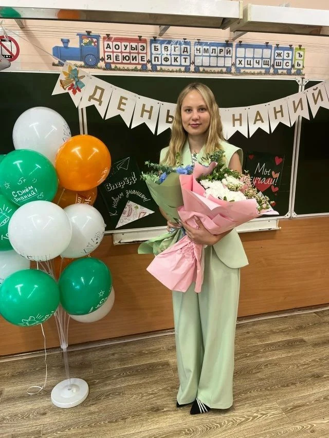 Уважаемая Виктория Викторовна! 
Коллектив школы сердечно поздравляет Вас с Днем рождения!

Говорят, 