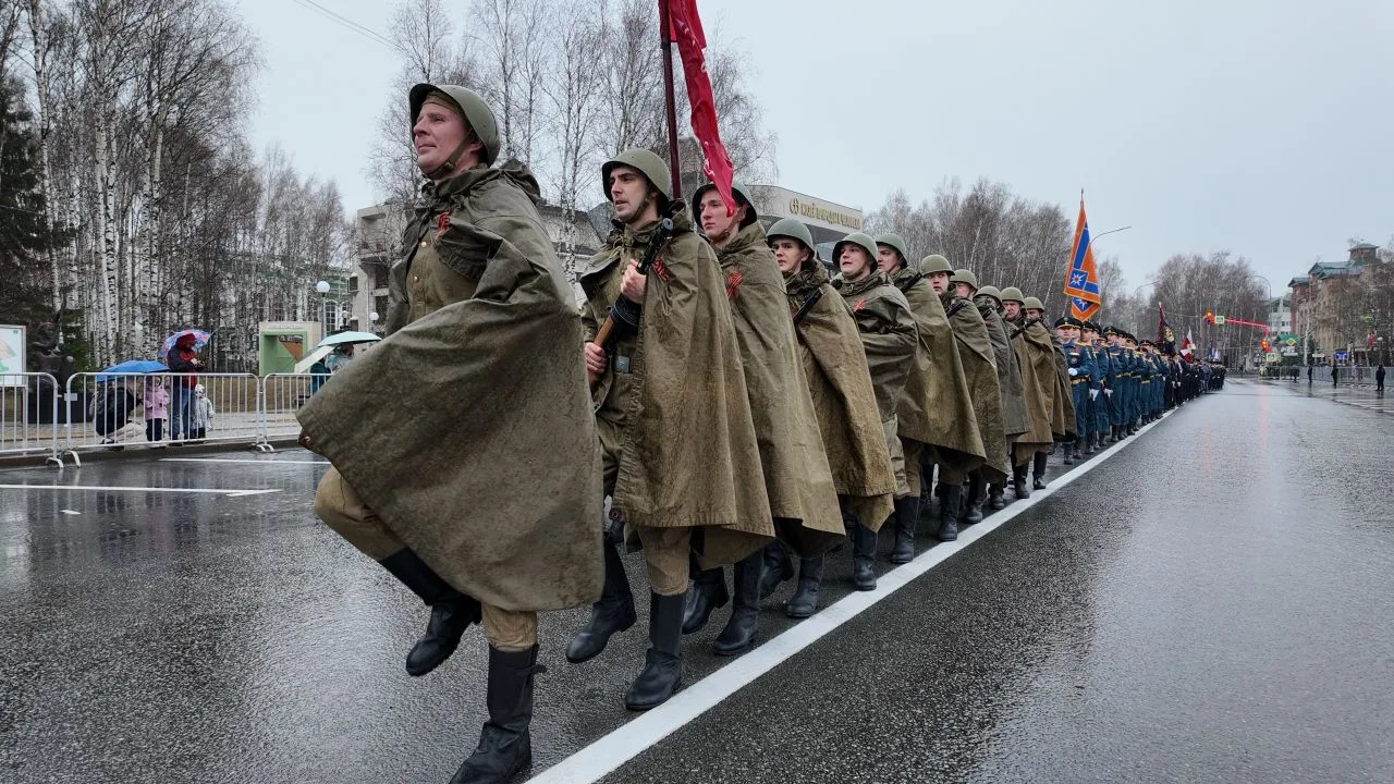 Ханты-Мансийск встречает День Победы!  📸 Ханты-Мансийск | Онлайн
