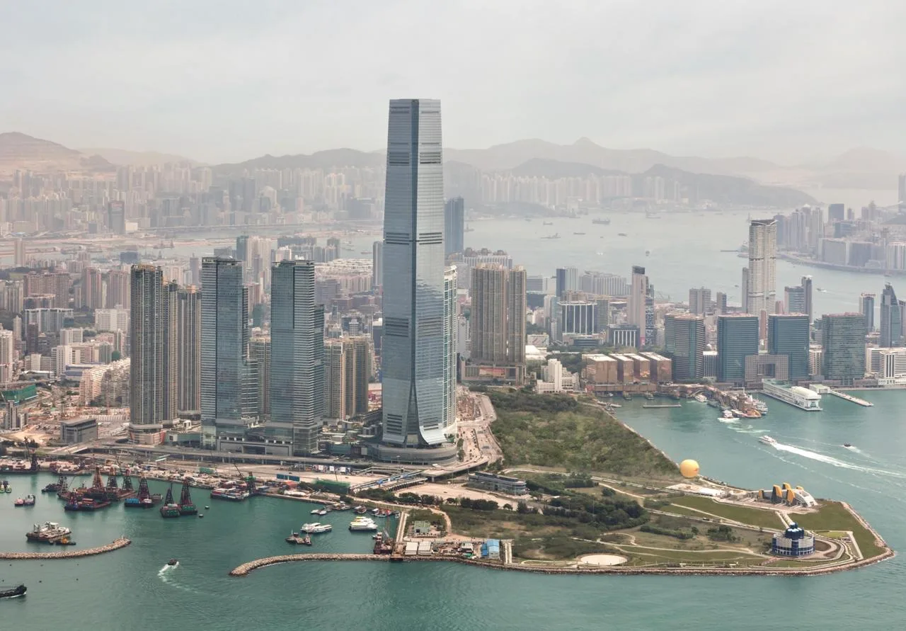 Международный коммерческий центр, Гонконг 🇭🇰  🔹 Международный коммерческий центр - это 118-этажный н