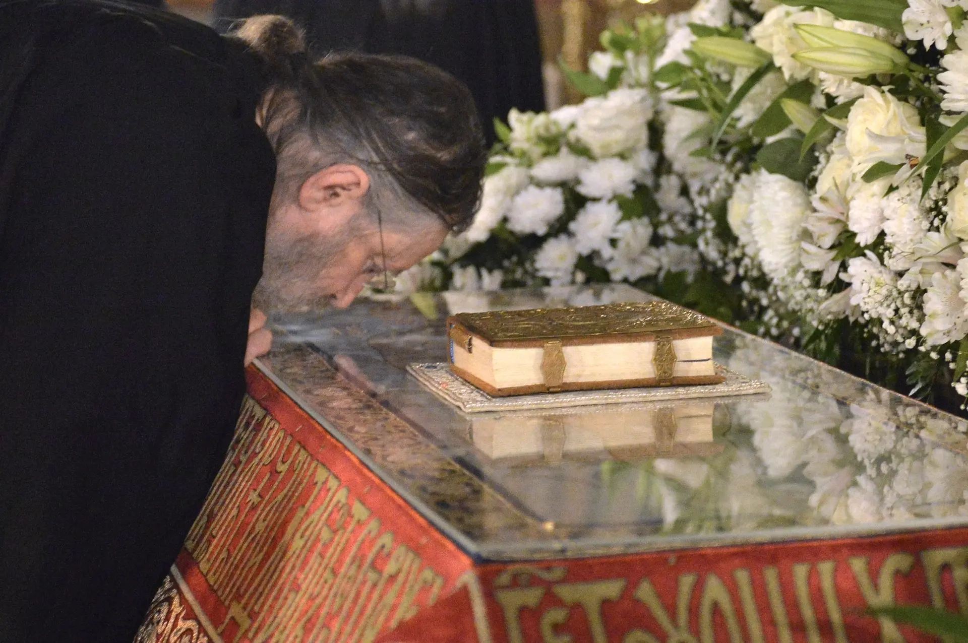 Чин погребения Плащаницы в Оптиной пустыни.  Фотоальбом: https://vk.ru/album-17454662_310563234