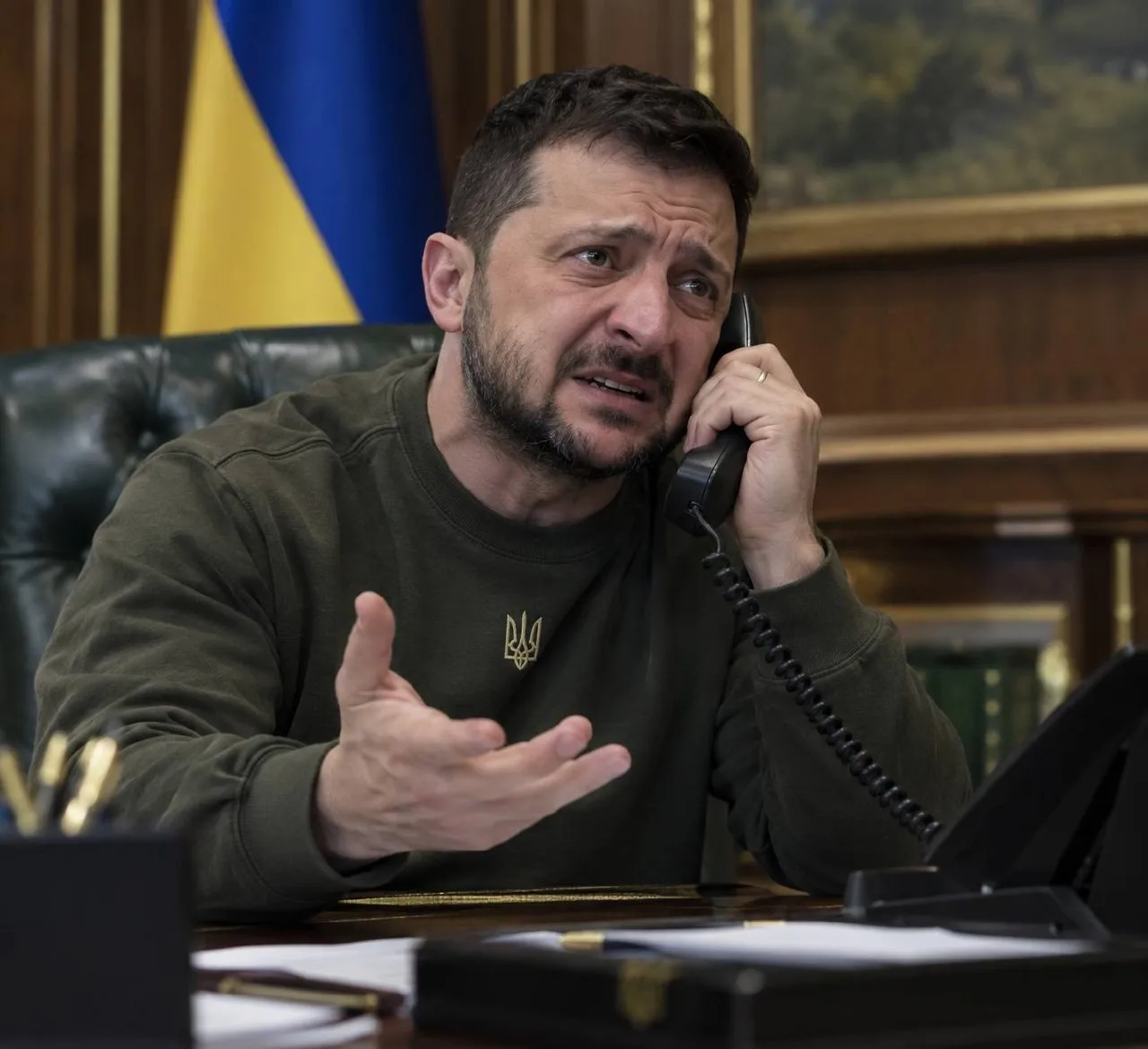 Зеленский попросил Трампа заблокировать российский аналог Starlink — спутниковую систем...