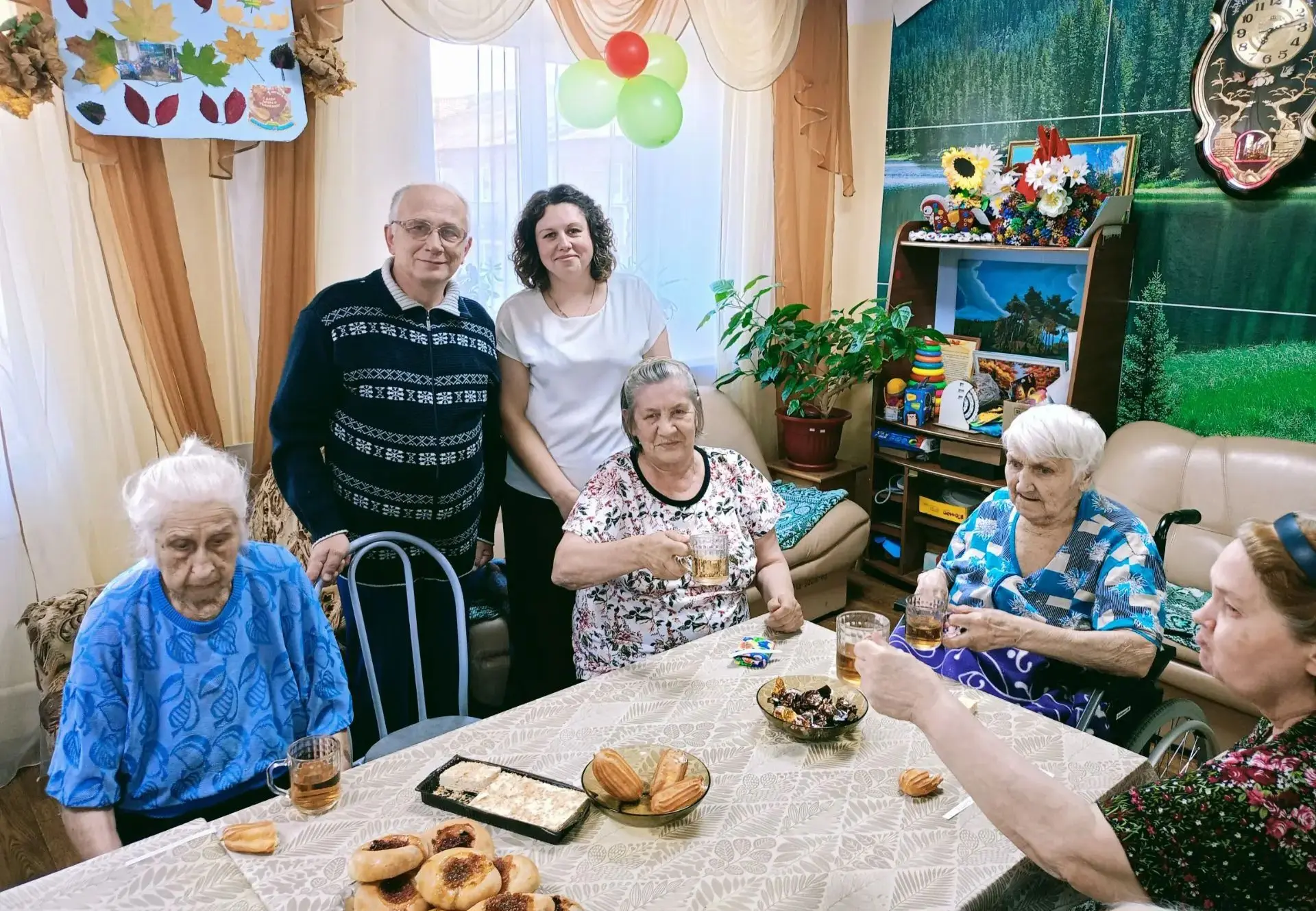 Вчера в нашем доме социальной заботы состоялся важный праздник — День пожилого человека...