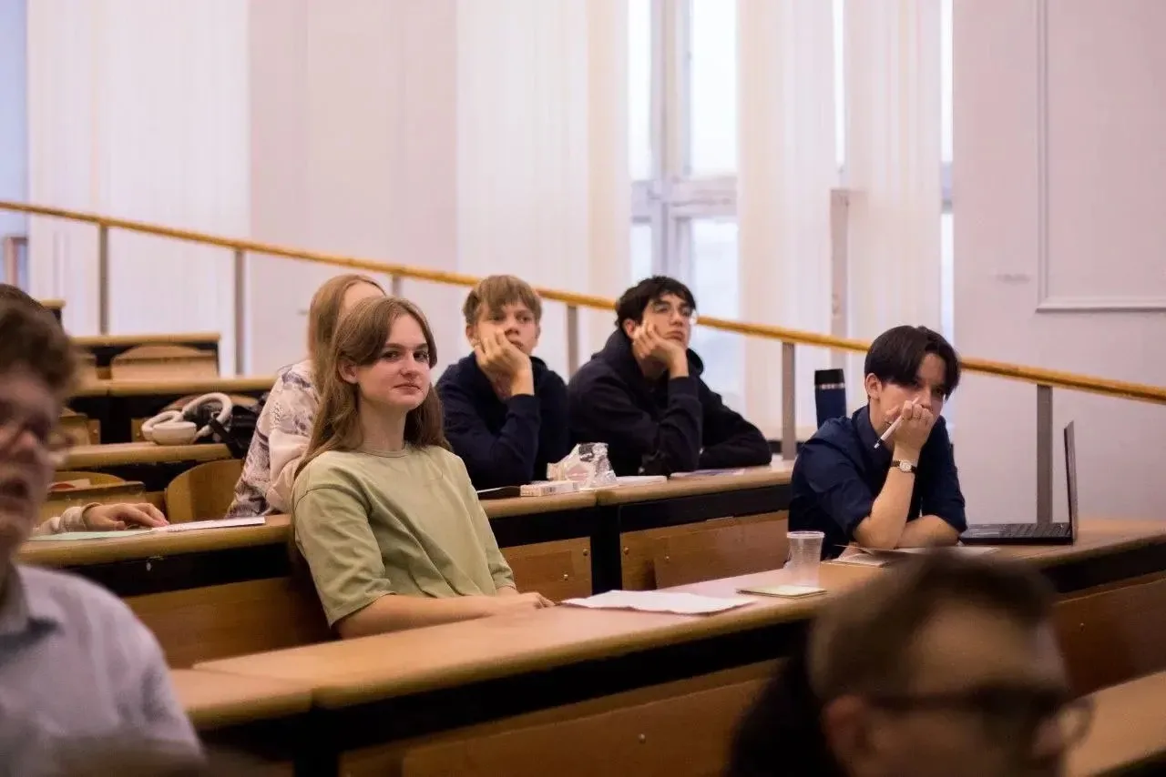 🧪 Юные химики-олимпиадники 1259 снова доказывают: формулы успеха нет — есть характер и труд!  В теку