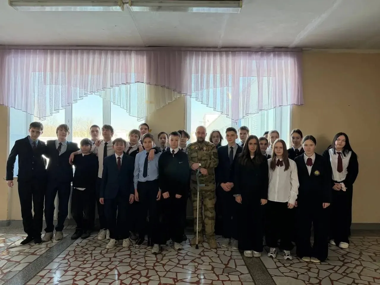 Мужество, долг и милосердие  Сегодня в нашей школе состоялась встреча, которая запомнится надолго. П