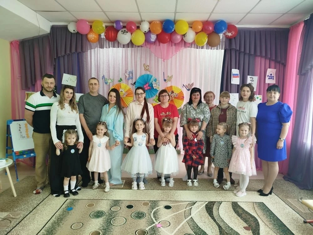 Прощайте ясли!!!
В нашем детском саду состоялся милый и трогательный праздник – прощание с ясельной 