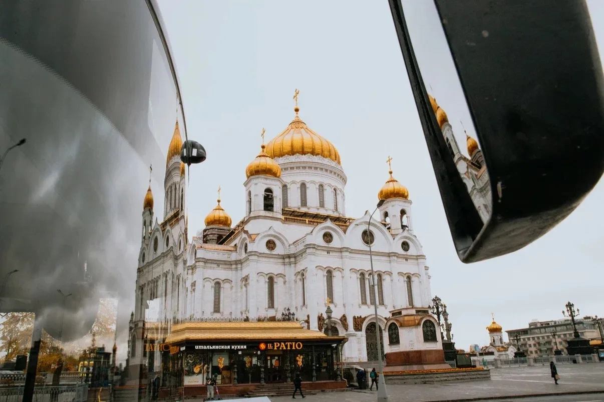 Две столицы — два дня рождения