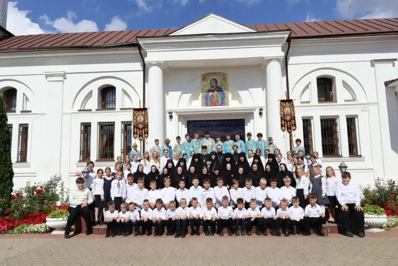 Воскресная школа – не окна и стены,