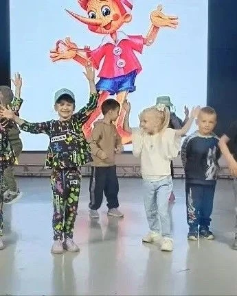Самые маленькие гости заглянули к нам в Центр культуры  ! 

Для ребят из детского сада №3 мы провели