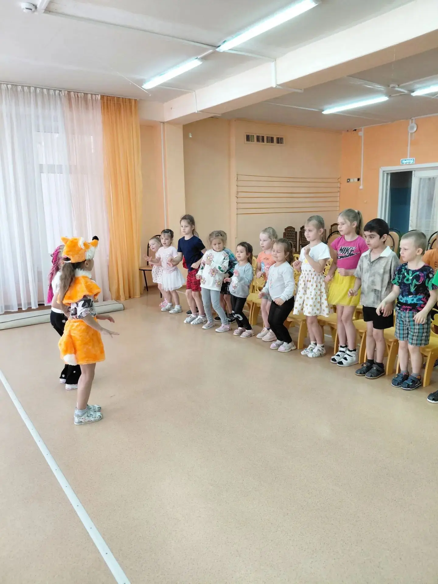 Сегодня в нашем детском саду — особенный, душевный и очень звонкий день — Единый день фольклора! 🎉�