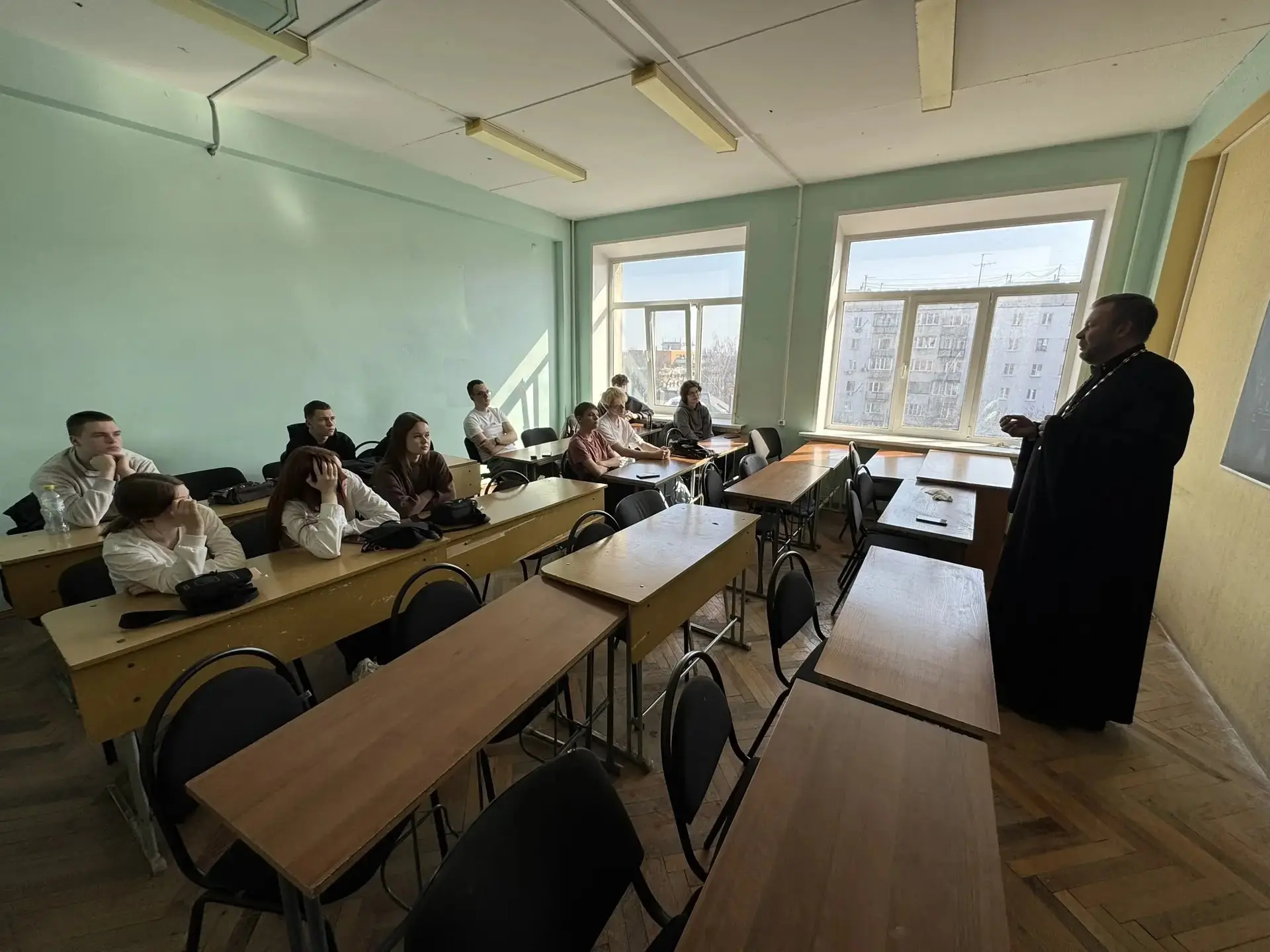 ВСТРЕЧА С ПРОТОИЕРЕЕМ ДМИТРИЕМ МАРТЫНОВЫМ  16 марта состоялась встреча студентов направления 26.03.2
