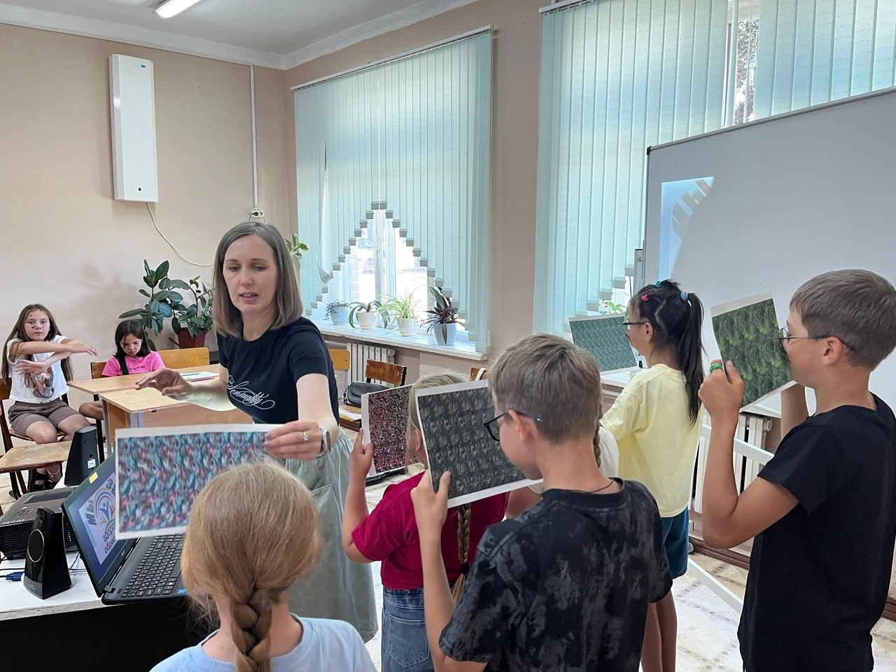 ⚡ В ритме ЗОЖ

Сегодня педагоги-организаторы Центра встречали гостей из лагеря дневного пребывания «