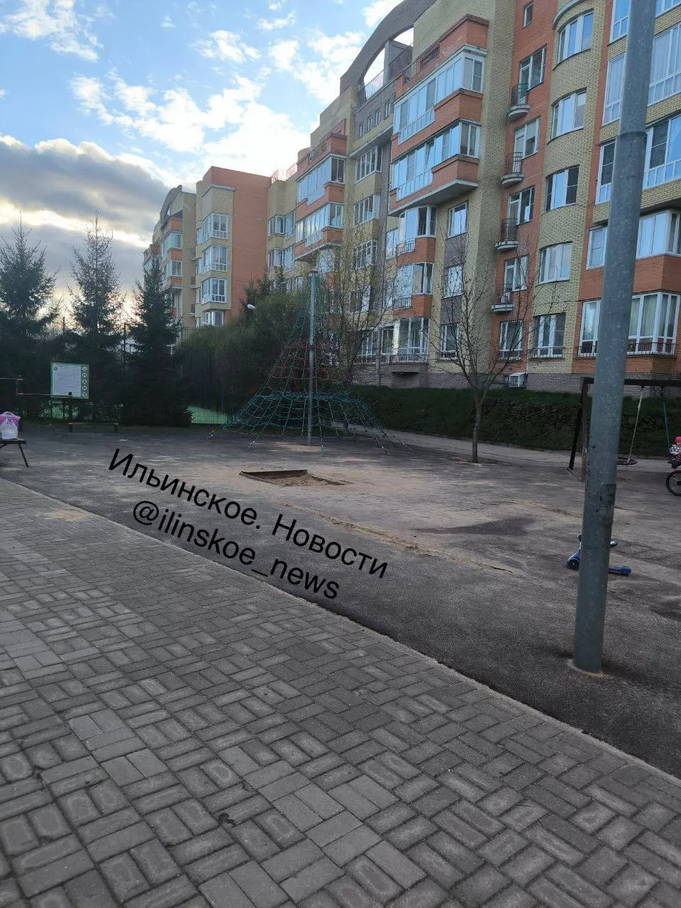 🎠 «Рублёвское предместье» лишилось последней детской площадки  Сообщение от подписчика: Пока в округ