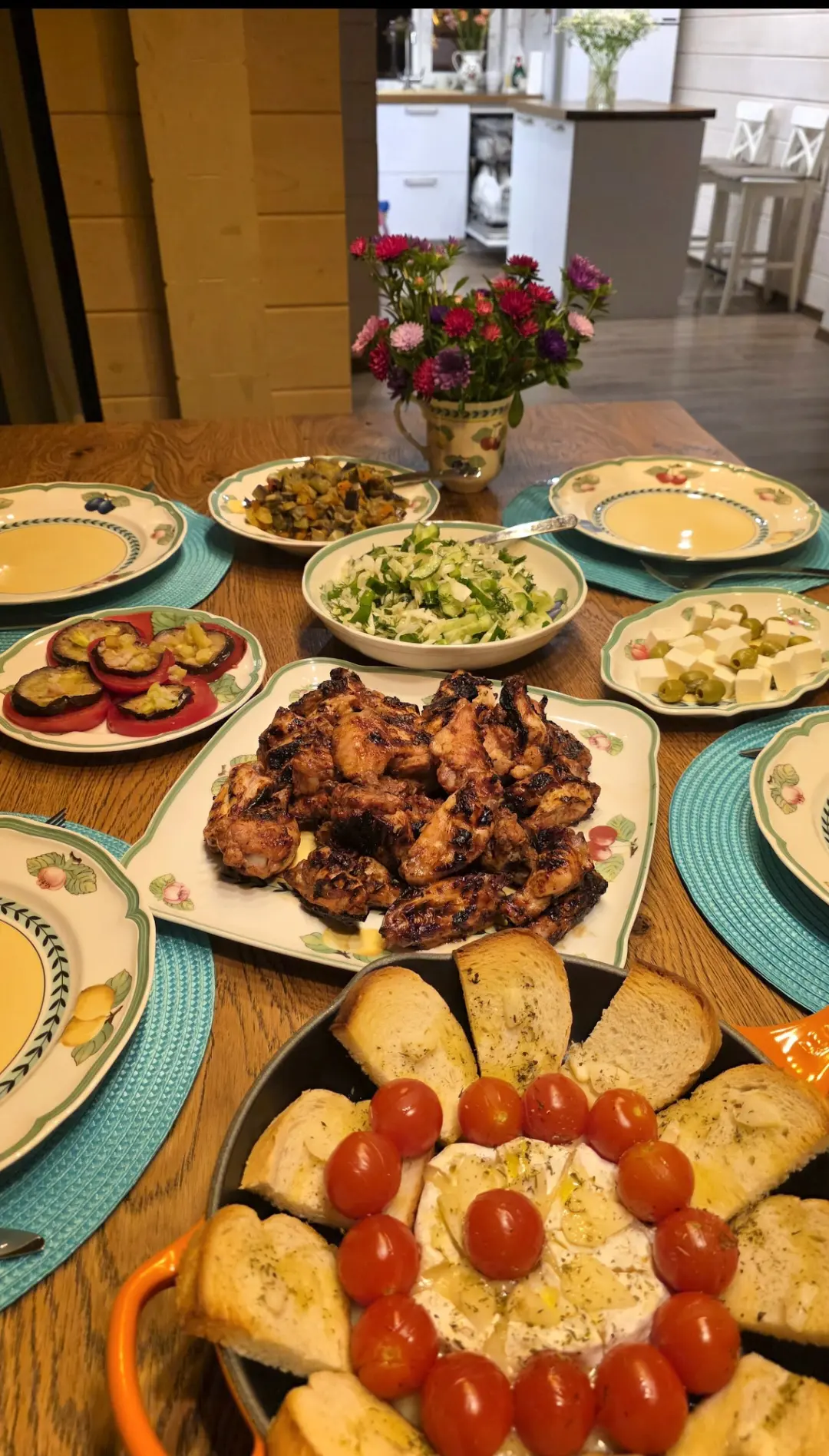 КУРИНЫЕ КРЫЛЫШКИ частенько на нашем столе.