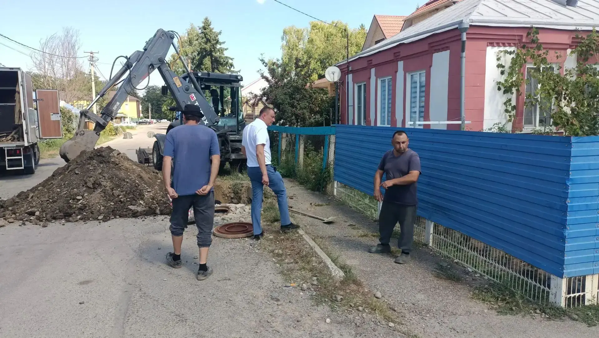 В связи с поступившим обращением жителей ст.Отрадной по поводу отсутствия воды в жилых ...