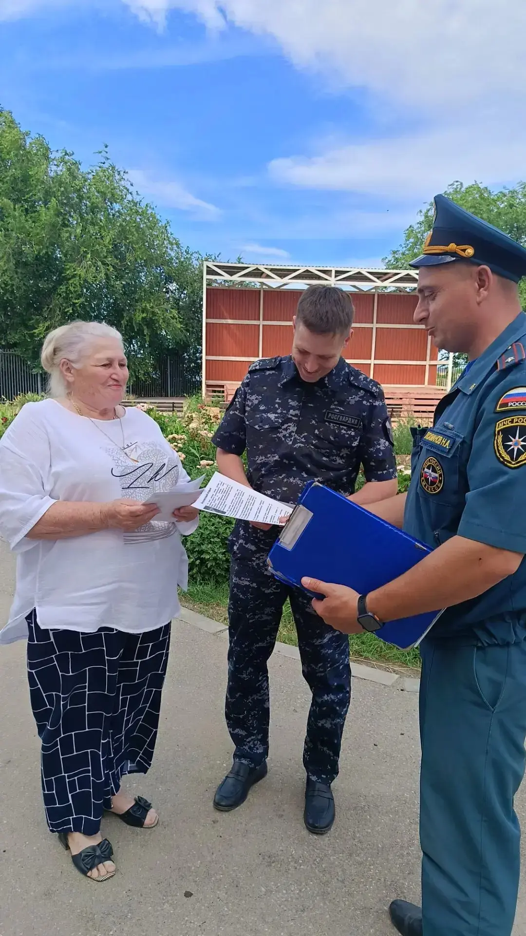В Икрянинском районе прошел профилактический рейд в жилом секторе