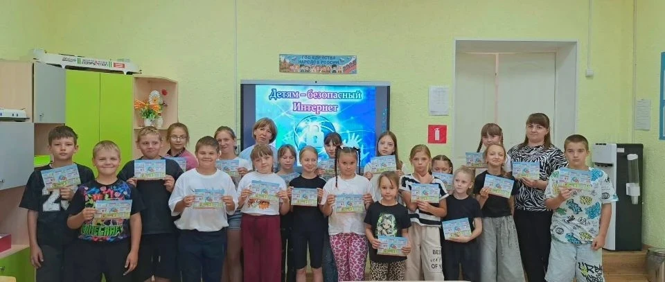 Лето — время ярких открытий, общения и, конечно, веселого отдыха! Ребята из нашего летнего оздоровит