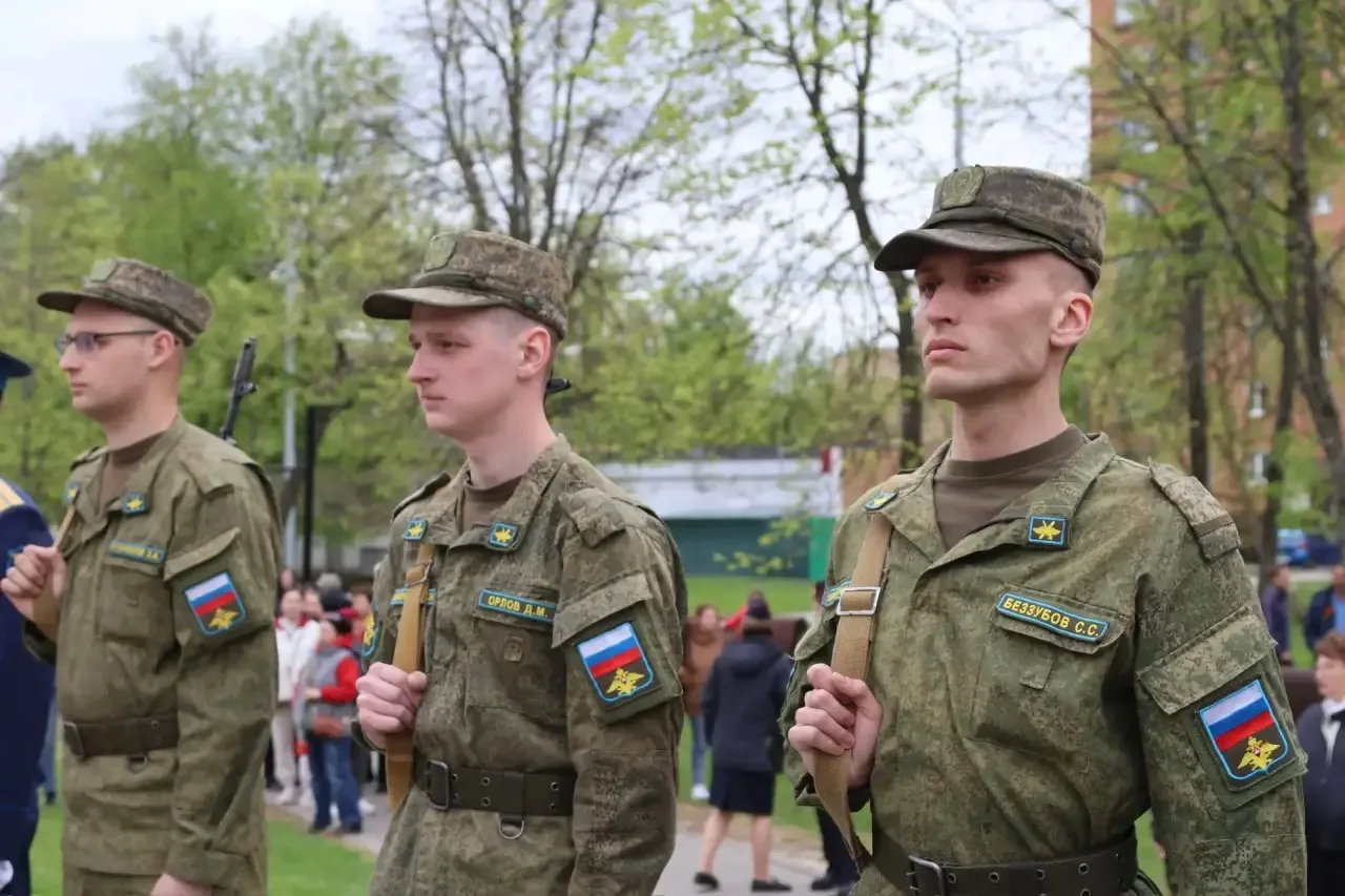 🕯 Ступинцы возложили цветы к мемориалам   В День 81-й годовщины Победы в Великой Отечественной войне