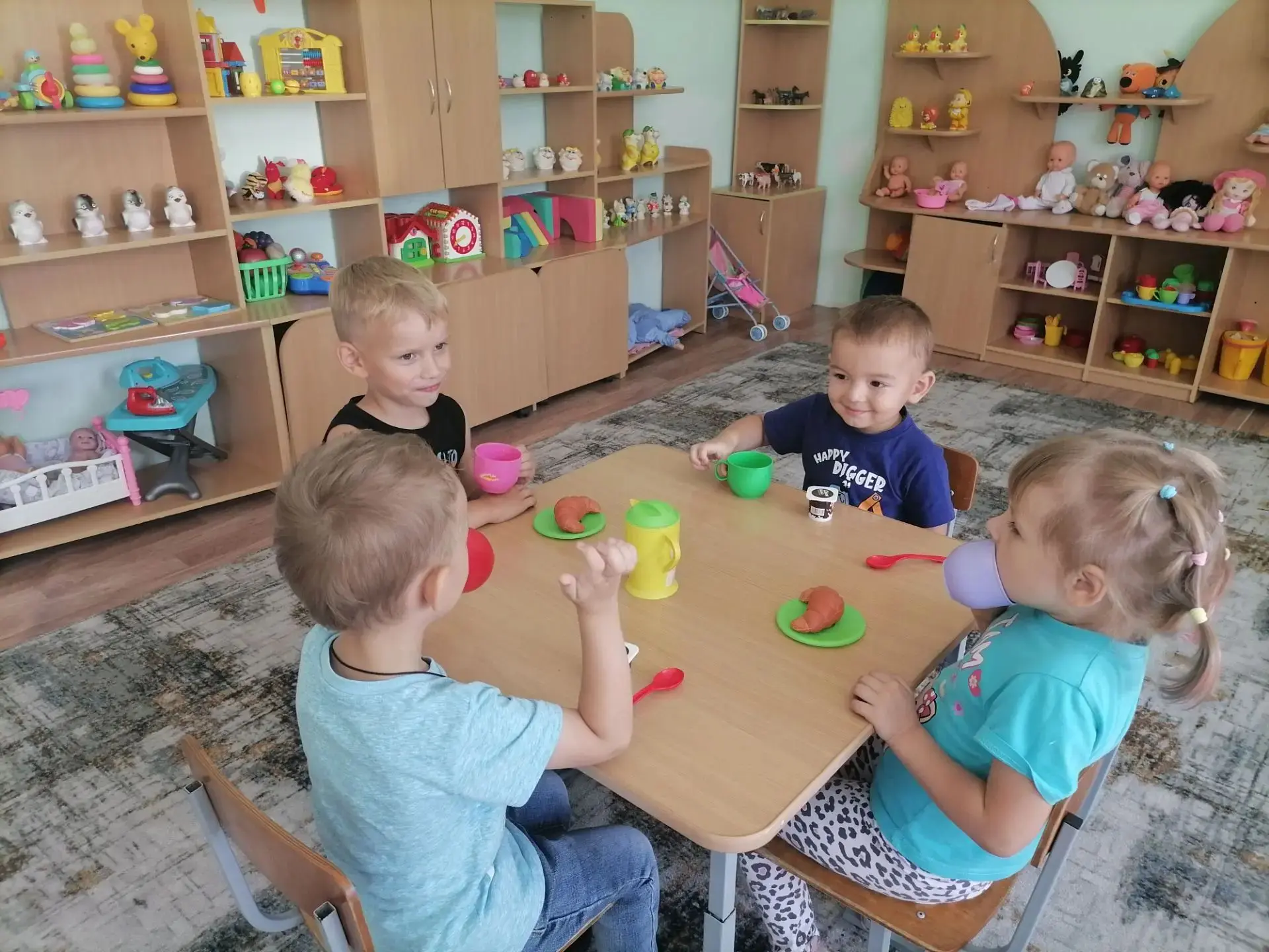 В ГОСТЯХ У СКАЗКИ И БЕЗОПАСНОСТИ 🏡