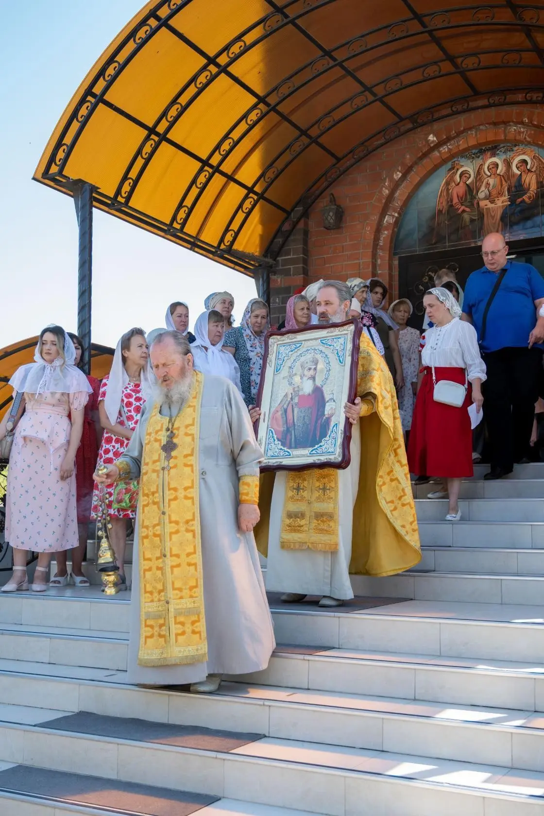 В Котельниковском районе прошёл фестиваль православной культуры «Духовность»

28 июля в Котельниковс