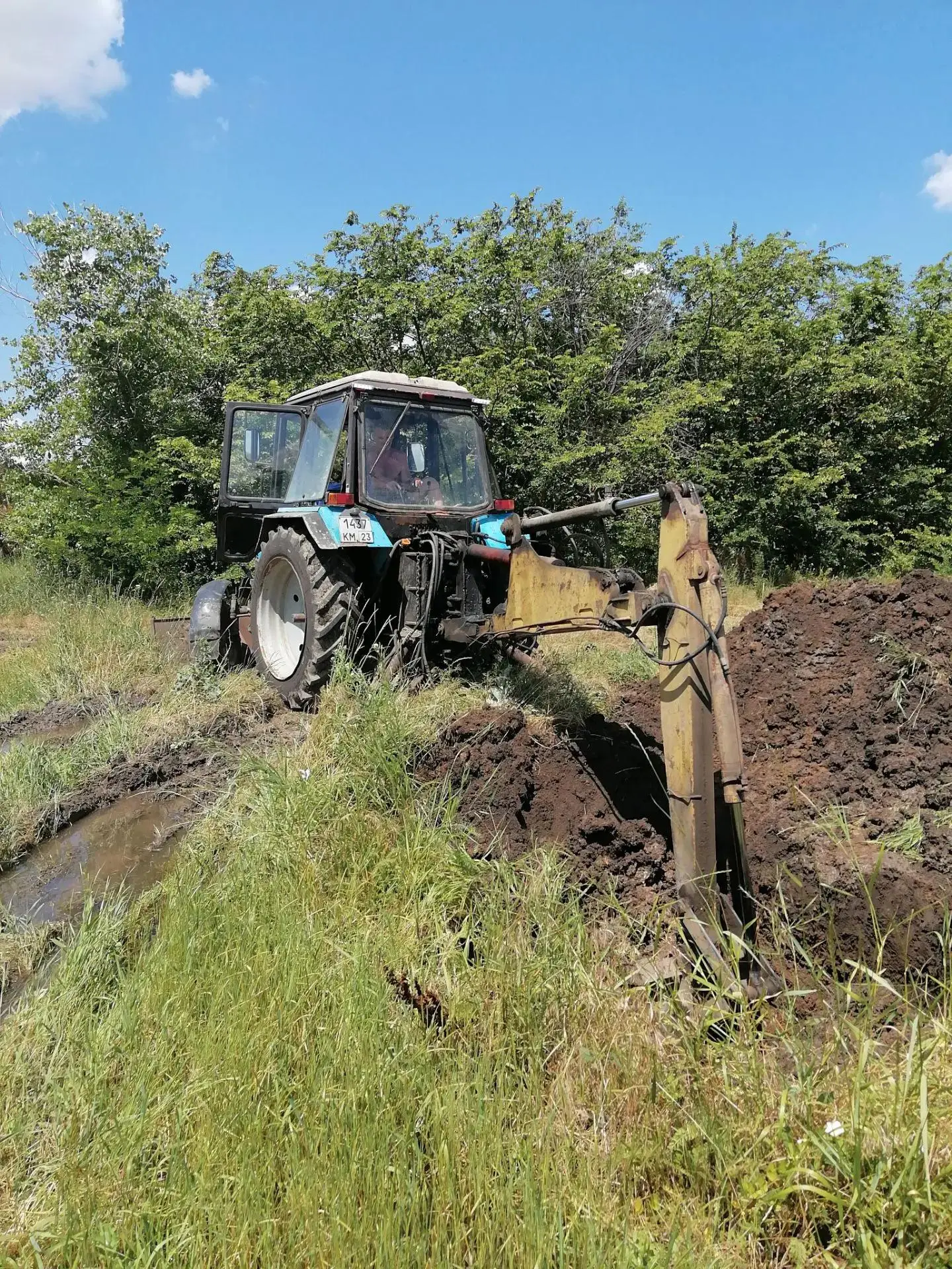 🛠 22 и 24 июня работниками МКУ «Новоивановское» были произведены аварийно-восстановите...