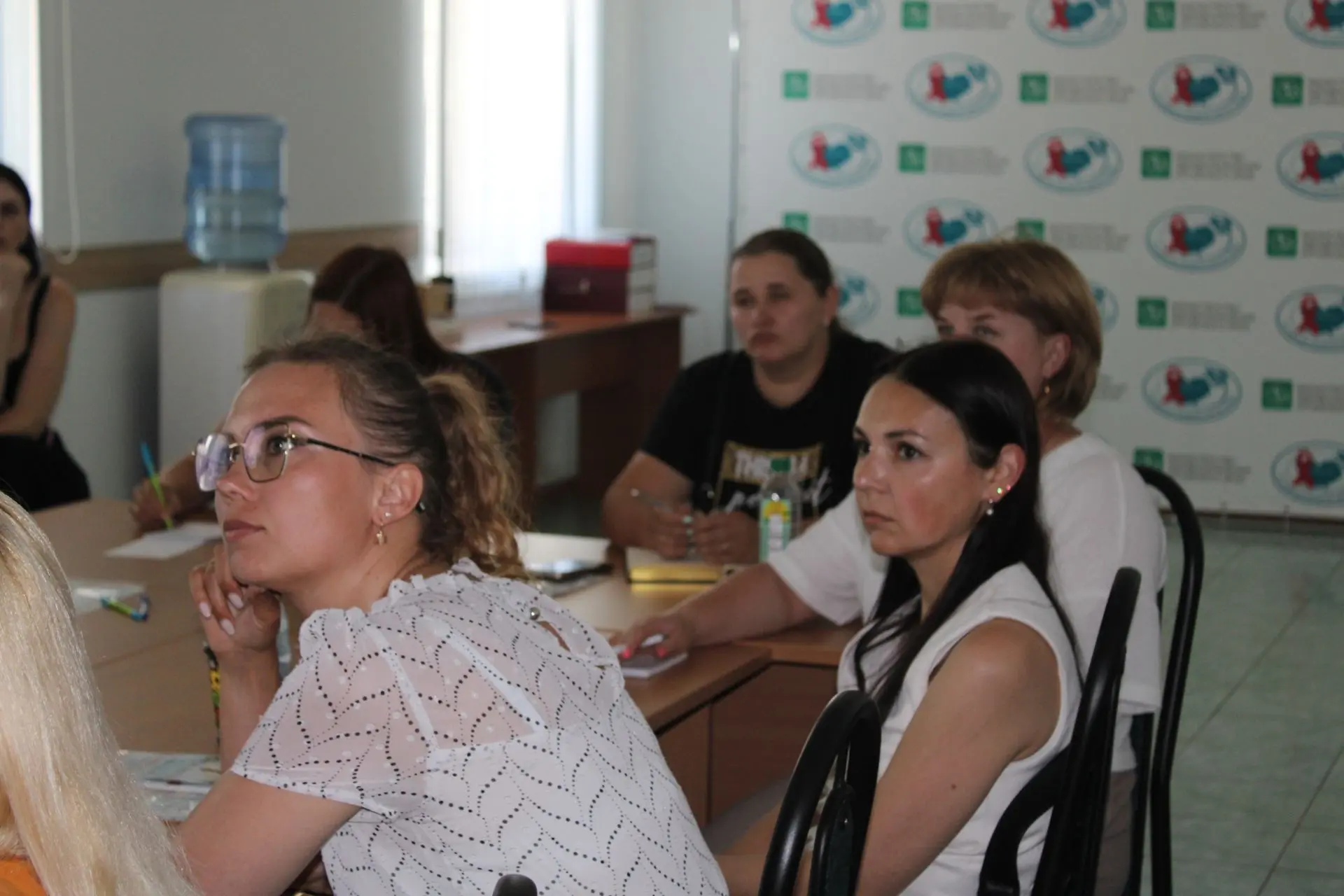🛑Проект "Я знаю – я живу" набирает обороты

В Центре по профилактике и борьбе со СПИДом и инфекцион