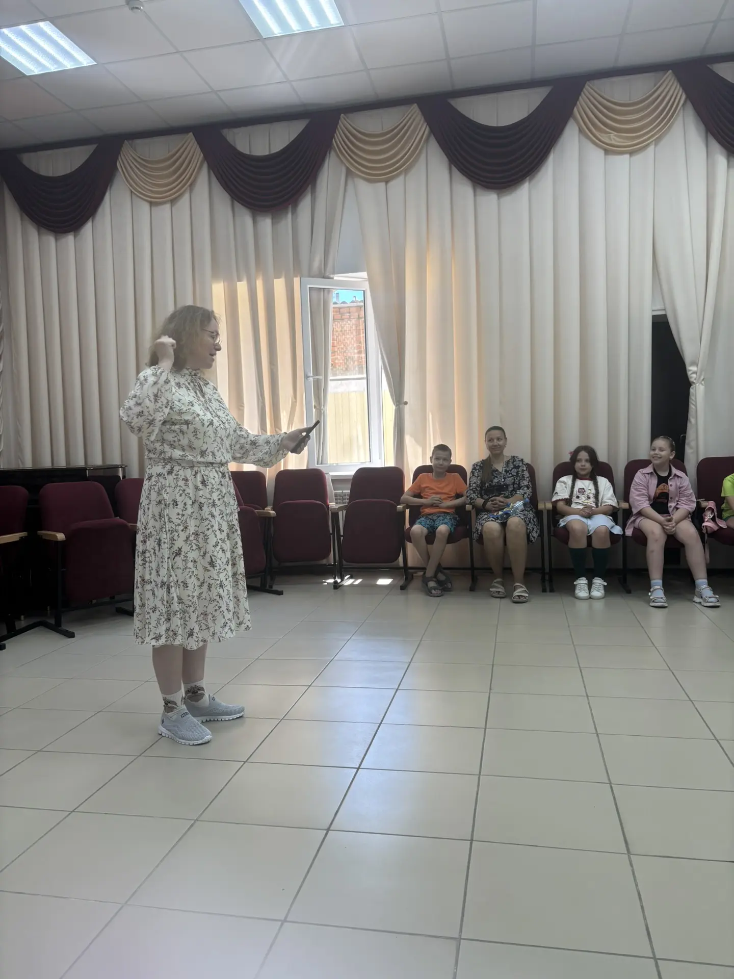 Сегодня, 2 июня в детской школе искусств прошло открытие летней детской площадки «Мир т...