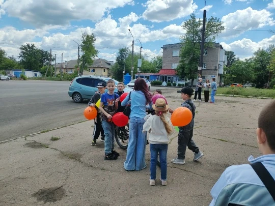 Ко дню защиты детей состоялась операция «Подари улыбку детям». Под руководством навигатора детства в