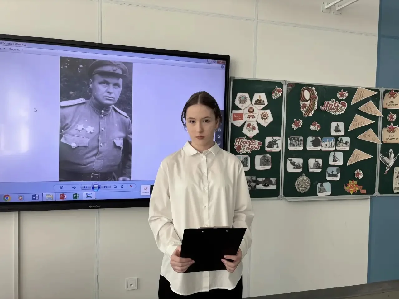🎖️Классный час, посвящённый Дню Победы, прошёл в 7 «В» классе!   Ребята посмотрели видео-презентацию