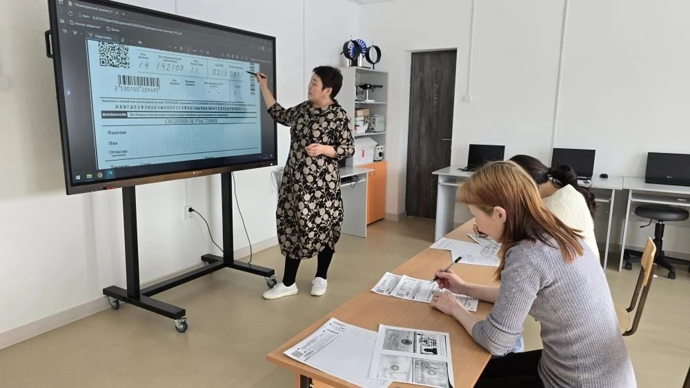 28.04.2026 в МБОУ "Урасалахская СОШ" прошёл день единой сдачи ЕГЭ родителями.  Родители...