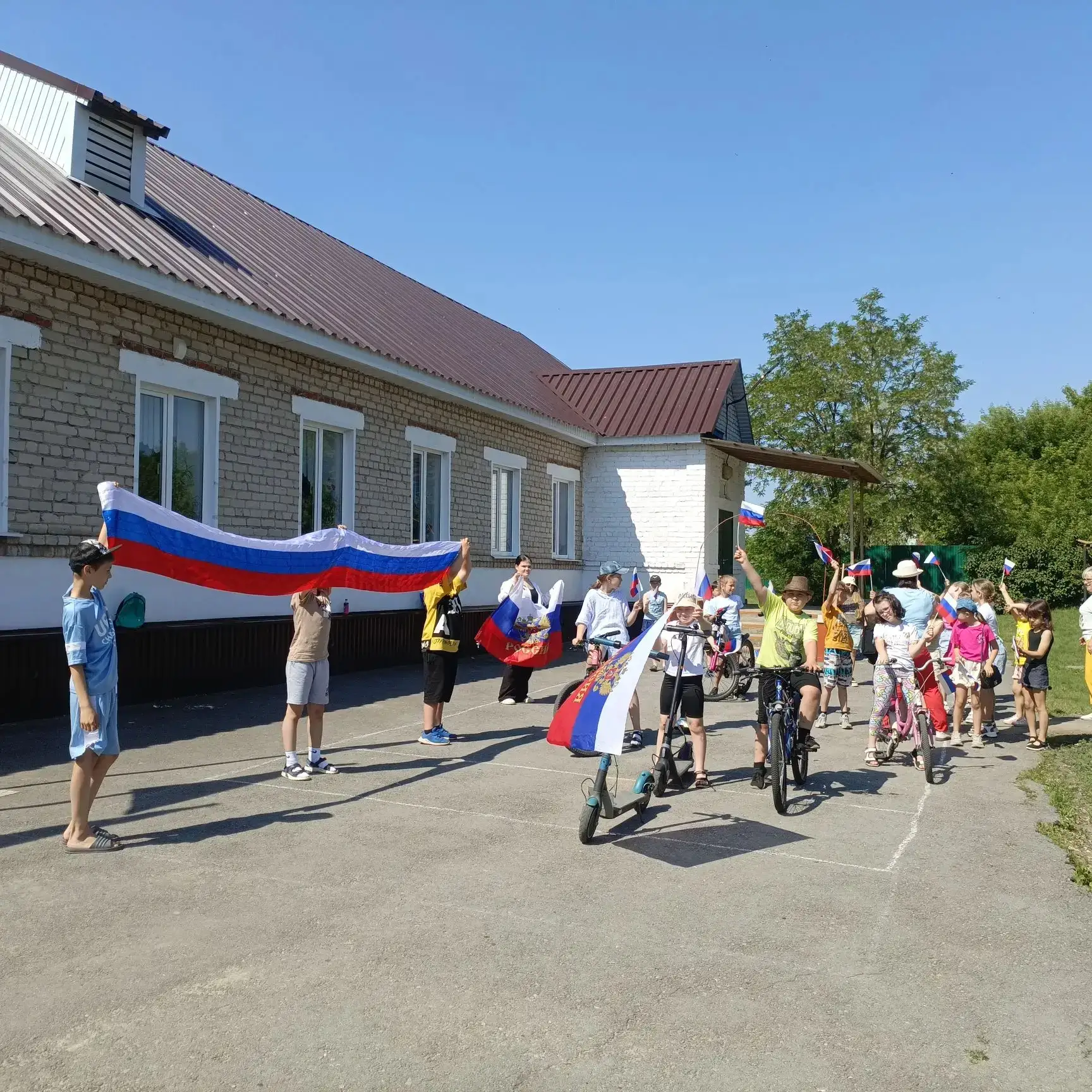 Сегодня, 10 июня, у нас случился настоящий марафон активностей. Ребята успели всё!

💃 Танцевальный 