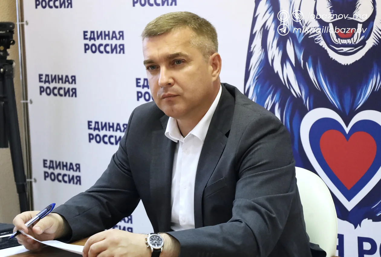 Провёл личный приём граждан в общественной приёмной партии «Единая Россия».
 
Председатель местной о