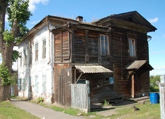 В городе Енисейске инвесторам доступен объект культурного наследия «Дом Щукина», XIX века