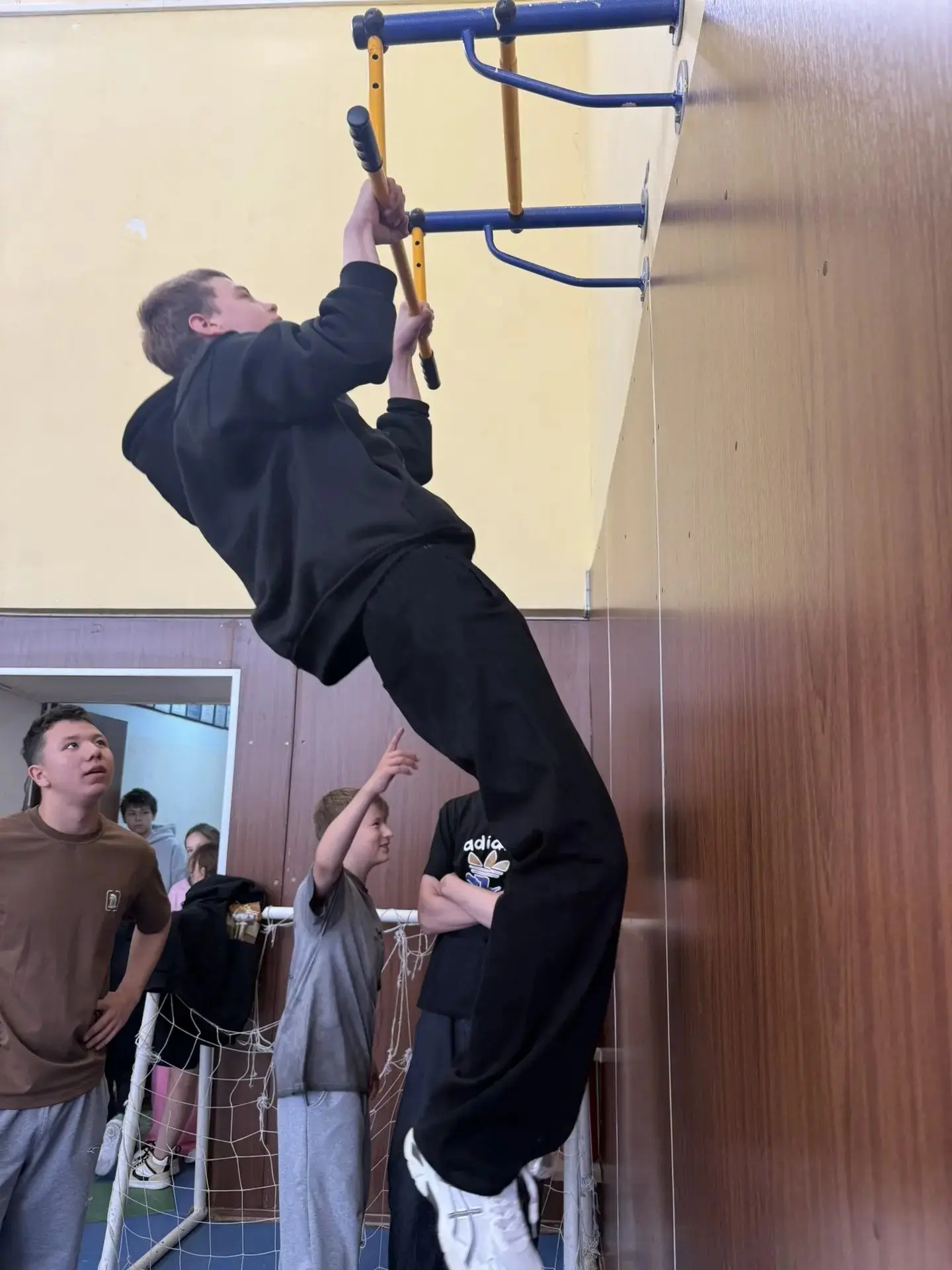 В МБОУ «ЦО пгт Беринговского» прошел  ежегодный «День здоровья», в одну из самых важных...