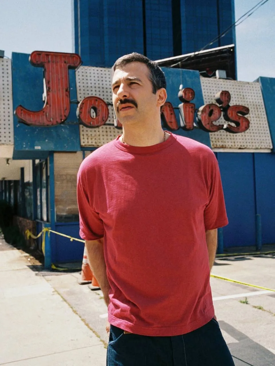 Иван Ургант в объективе фотографа Юлии Майоровой накануне его шоу в Лос-Анджелесе.  В соцсетях Юлия 