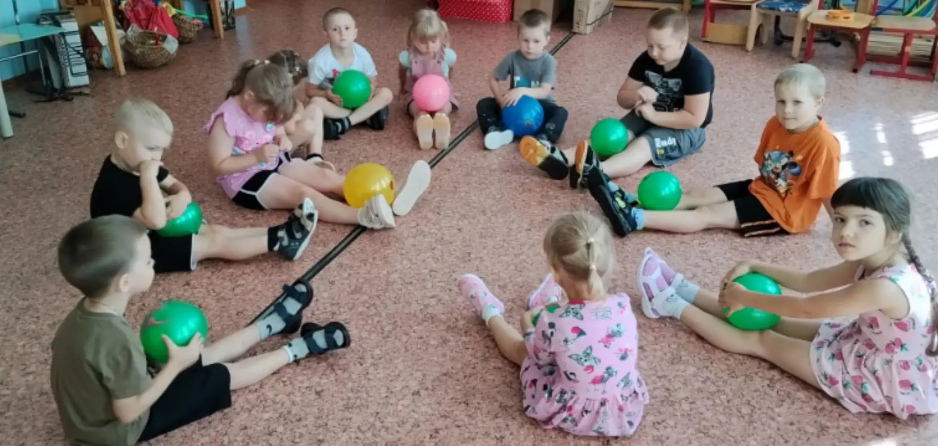 27 июля- День мяча! ⚽️Весёлый праздник который очень любят дети!
 В старшей  группе дошкольного отде