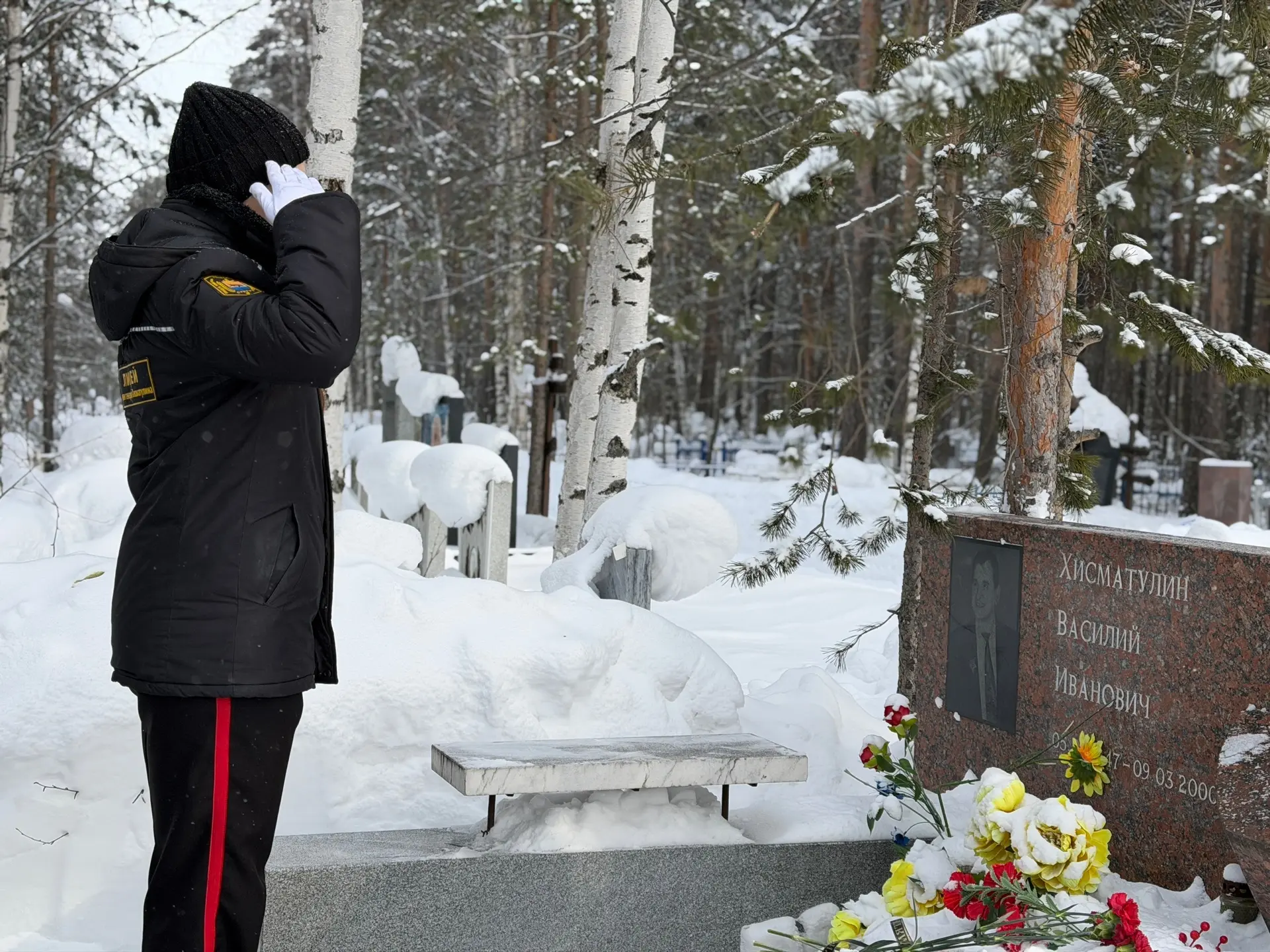 📆 9 марта, — День памяти Василия Ивановича Хисматулина. 🕯  В этот день члены семьи, сотрудники полиц