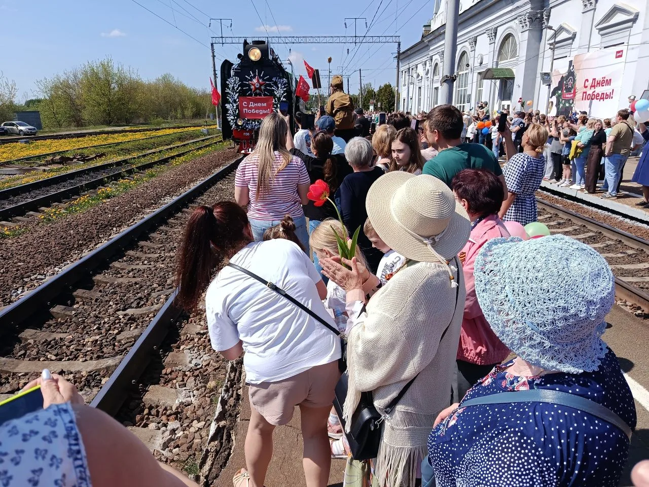 ✨Поезд Победы — Дорога Памяти  🚂🎉6 мая Ярцево стало частью масштабной патриотической акции, посвящен