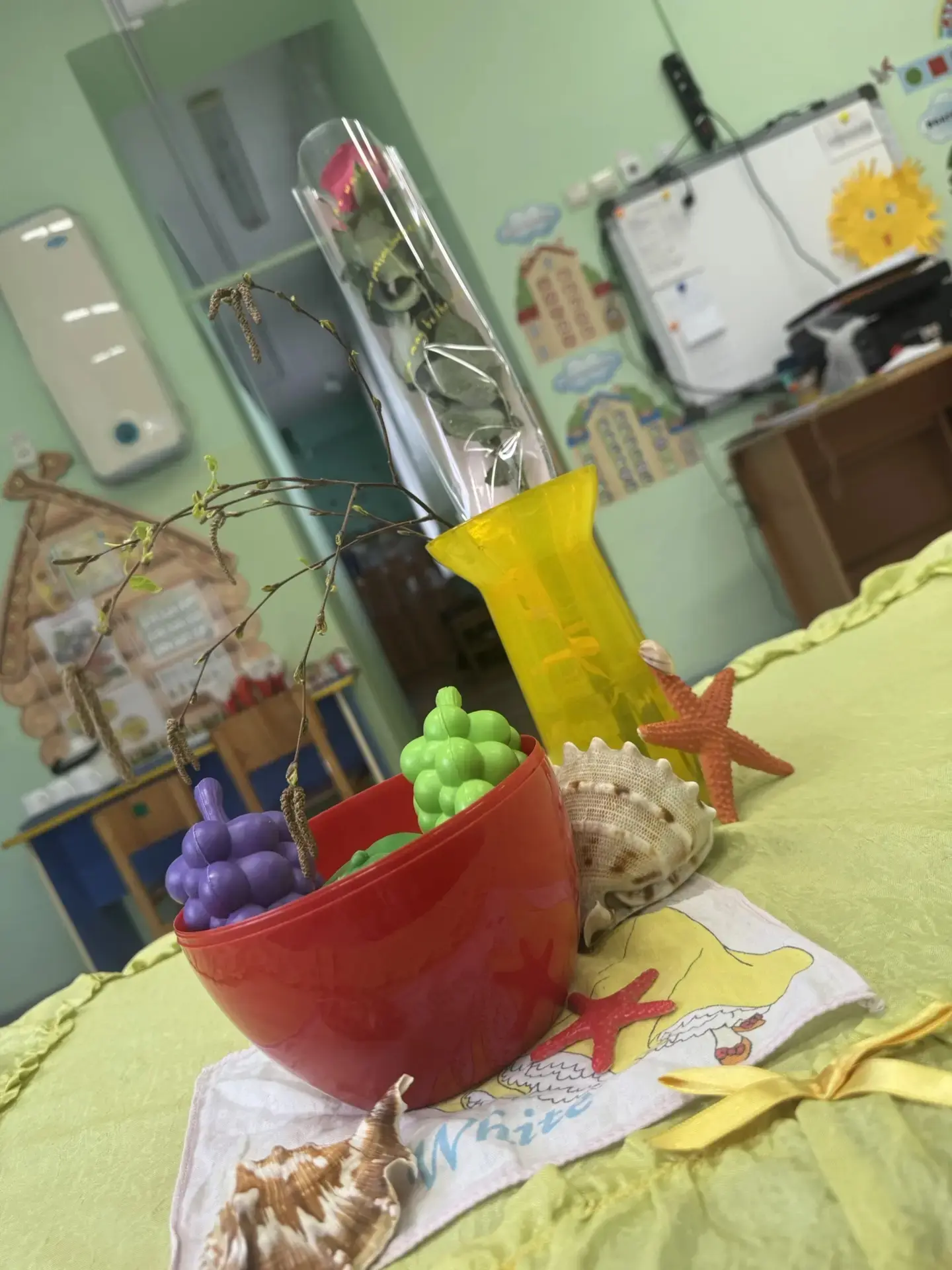 🎨 Знакомство с живописью: юные художники создают натюрморты! 🧑‍🎨