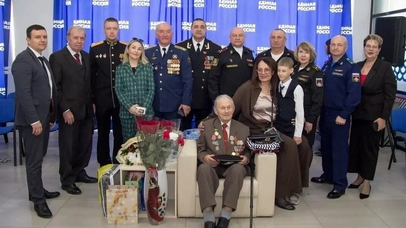 В Астрахани ветеран Великой Отечественной войны Иван Осадченко отметил 100-летний юбилей    Юбиляр у