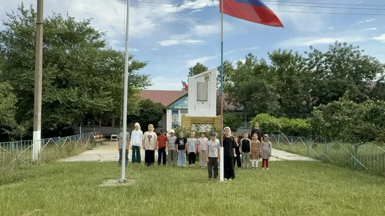 ✨20 день в пришкольном лагере «Орлёнок»

Сегодня был последний день первого потока в лагере, 20 дней