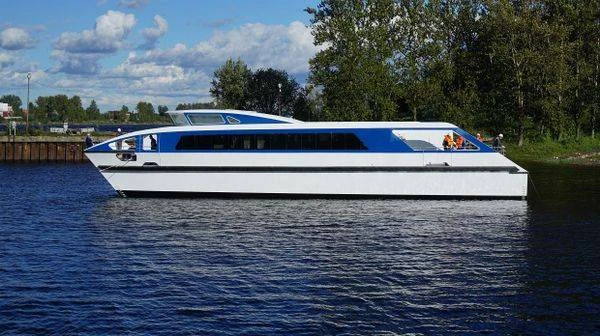 Для перевозок пассажиров по Азовскому и Черному морям построят специальные суда