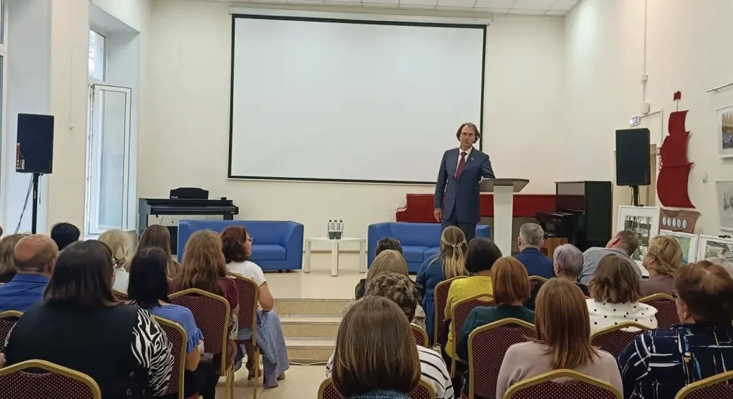 Депутат Государственной Думы восьмого созыва, заместитель секретаря Курганского региона...