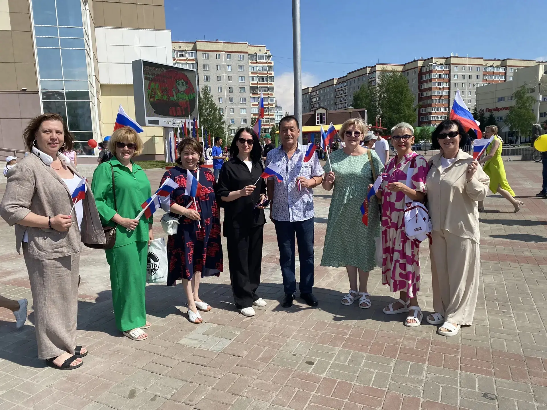 🇷🇺🎉 Коллектив Лангепасского политехнического колледжа принял участие в торжественном...